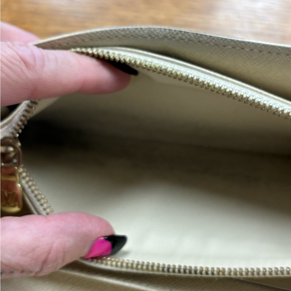 Louis Vuitton Sarah Portefeuille wallet - Picture 7 of 14